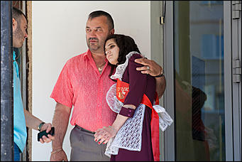 25 май 2016 г., Барнаул  © Амител Вячеслав Мельников   Цветы, банты, улыбки: последний звонок-2016 в Барнауле