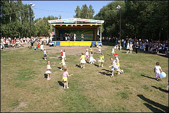 1 сентября 2007 г., Барнаул   Барнаул отпраздновал 1 сентября (фото Кристины Красниковой)