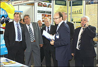 24 апреля 2007 г., Барнаул   Открытие XII специализированной выставки-ярмарки "Строительство. Благоустройство. Интерьер"