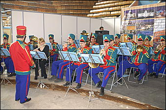 24 апреля 2007 г., Барнаул   Открытие XII специализированной выставки-ярмарки "Строительство. Благоустройство. Интерьер"