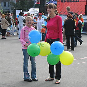 22 августа 2009 г., Барнаул   Праздник для первоклассников, выставка ретро-автомобилей и цветов в День рождения Барнаула