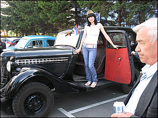 22 августа 2009 г., Барнаул   Праздник для первоклассников, выставка ретро-автомобилей и цветов в День рождения Барнаула