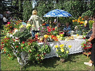 22 августа 2009 г., Барнаул   Праздник для первоклассников, выставка ретро-автомобилей и цветов в День рождения Барнаула