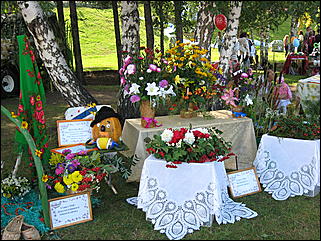 22 августа 2009 г., Барнаул   Праздник для первоклассников, выставка ретро-автомобилей и цветов в День рождения Барнаула