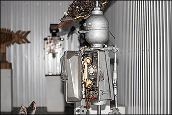 29 ноябрь 2016 г., Барнаул © Амител Вячеслав Мельников   Футуризм по-барнаульски, или Что можно сотворить из водопроводных шлангов, ключей и коряг