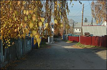 19 октября 2017 г., Барнаул. Екатерина Смолихина   Живые и мертвые: будни барнаульцев, чьи дома стоят у Власихинского кладбища