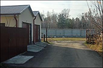 19 октября 2017 г., Барнаул. Екатерина Смолихина   Живые и мертвые: будни барнаульцев, чьи дома стоят у Власихинского кладбища