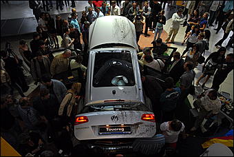 22 июля 2010 г., Барнаул   Новый Volkswagen Touareg в дилерсклм центре Volkswagen - АлтайЕвроМоторс