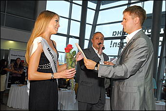 22 июля 2010 г., Барнаул   Новый Volkswagen Touareg в дилерсклм центре Volkswagen - АлтайЕвроМоторс