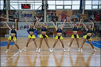 31 октябрь 2016 г., Барнаул  © Амител Вячеслав Мельников   Барнаульский "Университет" идет по чемпионскому графику в Высшей лиге "А"