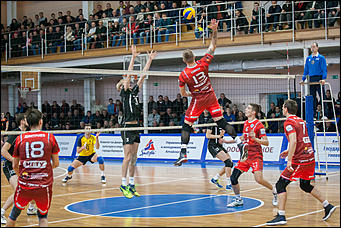 31 октябрь 2016 г., Барнаул  © Амител Вячеслав Мельников   Барнаульский "Университет" идет по чемпионскому графику в Высшей лиге "А"