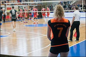 31 октябрь 2016 г., Барнаул  © Амител Вячеслав Мельников   Барнаульский "Университет" идет по чемпионскому графику в Высшей лиге "А"