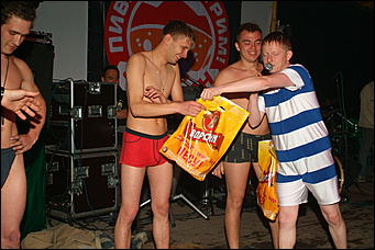 13 июня 2008 г., турбаза "Иверия"   Фестиваль «ВОРСИН» ПИВНОЙ ЭКСТРИМ 2008. заПИВАй РЕКОРДЫ!»