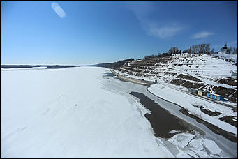 2 апреля 2018 г., Барнаул. Екатерина Смолихина   Несокрушимая глыба: река Обь в преддверии ледохода