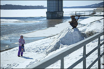 2 апреля 2018 г., Барнаул. Екатерина Смолихина   Несокрушимая глыба: река Обь в преддверии ледохода