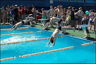 1 июня 2006 г, Барнаул   <P>Спортивный праздник среди воспитанников детских домов</P>