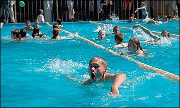 1 июня 2006 г, Барнаул   <P>Спортивный праздник среди воспитанников детских домов</P>