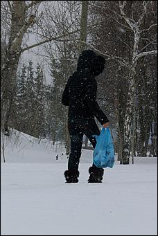 17 апреля 2008 г., Барнаул   "А снег идет..."