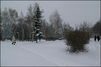 17 апреля 2008 г., Барнаул   "А снег идет..."