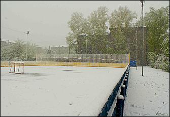 11 май 2013 г., Барнаул   Барнаул накрыл майский снег