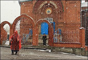 11 май 2013 г., Барнаул   Барнаул накрыл майский снег