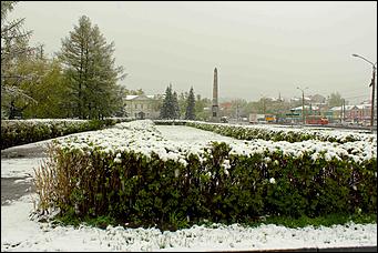 11 май 2013 г., Барнаул   Барнаул накрыл майский снег