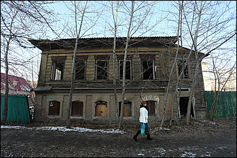 1 ноября 2017 г., Барнаул. Екатерина Смолихина   Заброшенная история: как в центре Барнаула исчезает деревянная архитектура