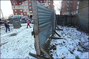 1 ноября 2017 г., Барнаул. Екатерина Смолихина   Заброшенная история: как в центре Барнаула исчезает деревянная архитектура