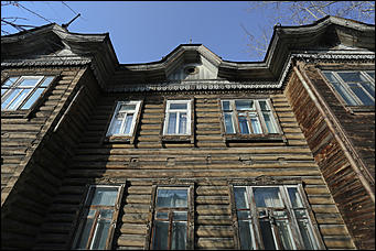 1 ноября 2017 г., Барнаул. Екатерина Смолихина   Заброшенная история: как в центре Барнаула исчезает деревянная архитектура