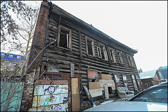 1 ноября 2017 г., Барнаул. Екатерина Смолихина   Заброшенная история: как в центре Барнаула исчезает деревянная архитектура