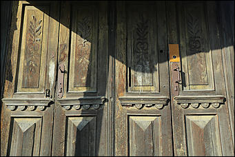 1 ноября 2017 г., Барнаул. Екатерина Смолихина   Заброшенная история: как в центре Барнаула исчезает деревянная архитектура