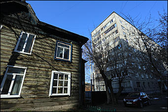 1 ноября 2017 г., Барнаул. Екатерина Смолихина   Заброшенная история: как в центре Барнаула исчезает деревянная архитектура