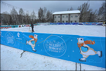 26 декабря 2017 г., Барнаул. Екатерина Смолихина   Будет и на нашей улице праздник: фотопрогулка по районным ёлкам Барнаула