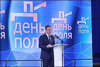    Год с Томенко. Вспоминаем, как работал губернатор Алтайского края в 2019 году