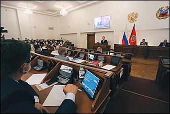    Год с Томенко. Вспоминаем, как работал губернатор Алтайского края в 2019 году