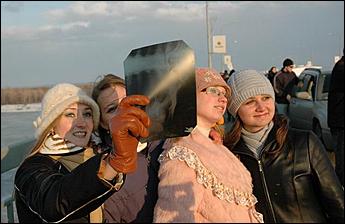 Затмение Солнца в Барнауле 29.03.06   <P>&nbsp;</P>