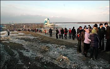 Затмение Солнца в Барнауле 29.03.06   <P>&nbsp;</P>