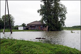 4 июня 2007 г. Затон   Вода наступает