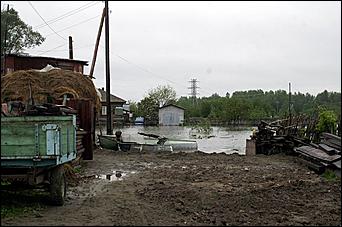 4 июня 2007 г. Затон   Вода наступает