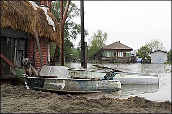 4 июня 2007 г. Затон   Вода наступает