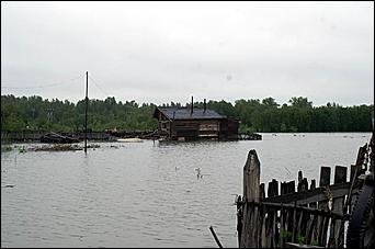 4 июня 2007 г. Затон   Вода наступает