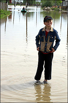 8 июня 2007 г., Барнаул   Затон: в ожидании подъема воды