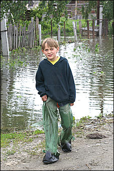 8 июня 2007 г., Барнаул   Затон: в ожидании подъема воды