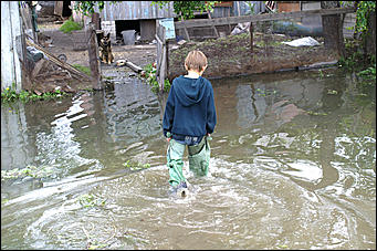 8 июня 2007 г., Барнаул   Затон: в ожидании подъема воды