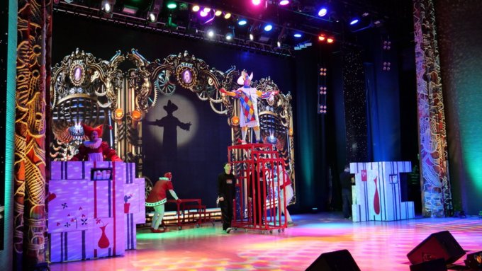 9 ноября 2019 г., Барнаул   Мир куклы: как открывали театральный фестиваль "Зазеркалье" в Барнауле