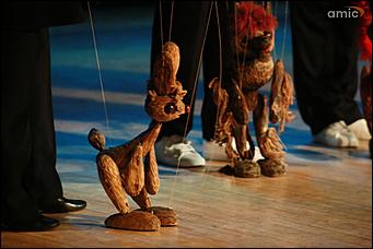 9 ноября 2019 г., Барнаул   Мир куклы: как открывали театральный фестиваль "Зазеркалье" в Барнауле