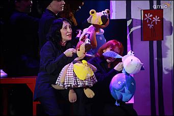 9 ноября 2019 г., Барнаул   Мир куклы: как открывали театральный фестиваль "Зазеркалье" в Барнауле