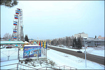 14 ноября 2017 г., Барнаул. Екатерина Смолихина   Привет, сугробы: Барнаул окончательно вступил в период "белой оккупации"