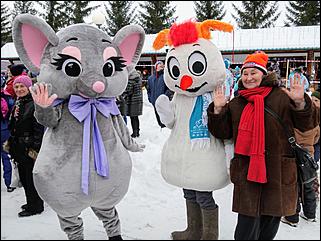 1 декабря 2019 г., Алтайский край   Вкусная еда, огненное шоу и лебеди: как прошла "Алтайская зимовка"-2019