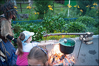 7 июля 2017   В минувшую пятницу в Барнаульском зоопарке, прошла "Ночь Страха".
